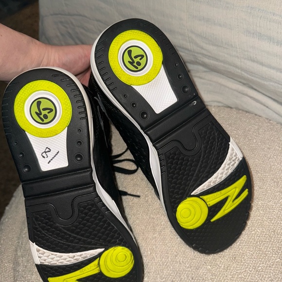 Zumba women’s sneakers size 9.5 dance shoes - Picture 3 of 5